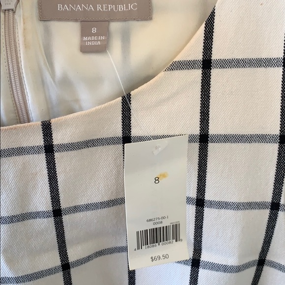 New with tags - Banana Republic top - size 8 - Picture 3 of 3